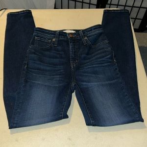 Madewell curvy high rise skinny jeans size 23. EXCELLENT condition.